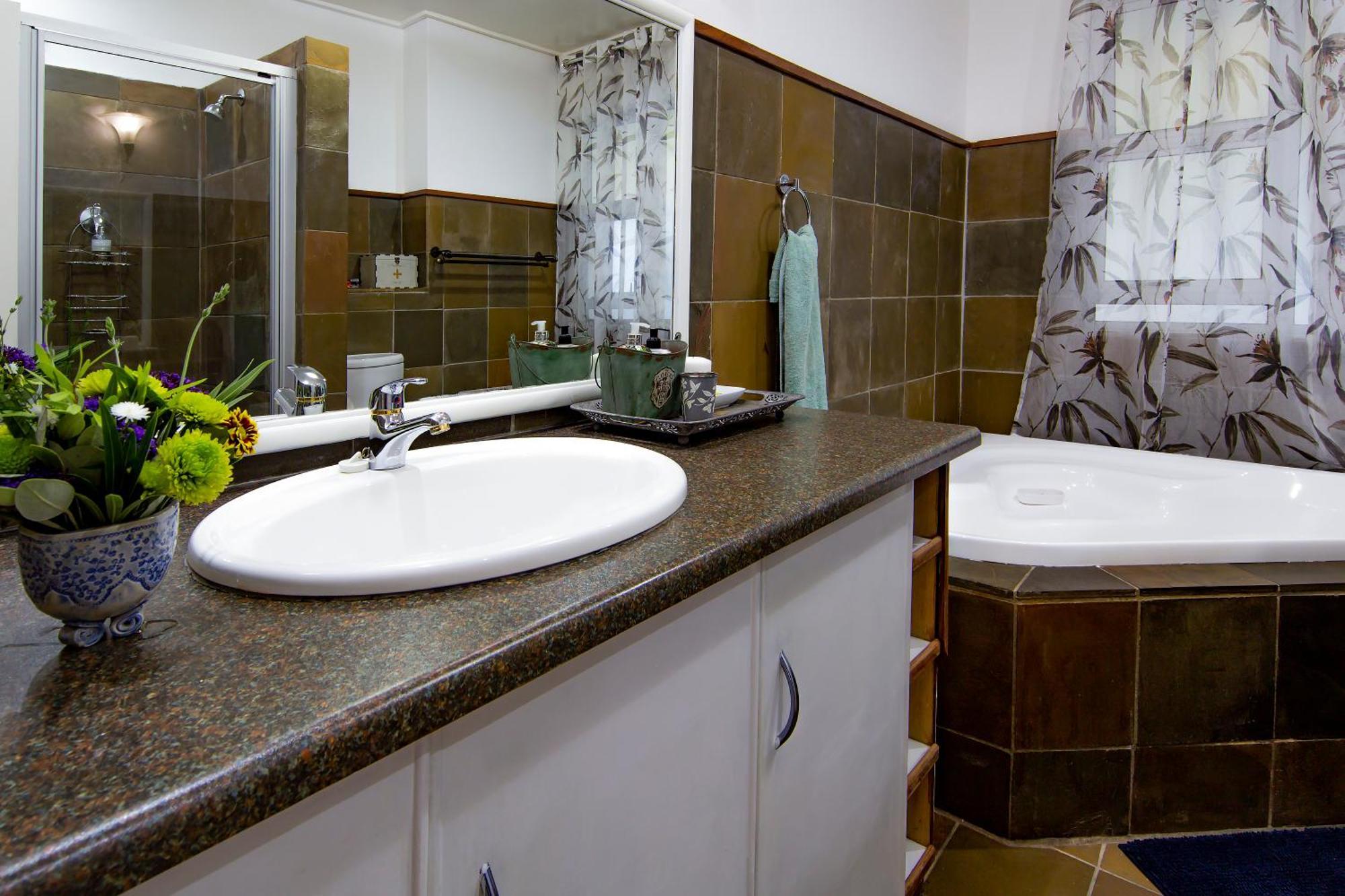 Sixty Three Hotel Bloemfontein Ngoại thất bức ảnh